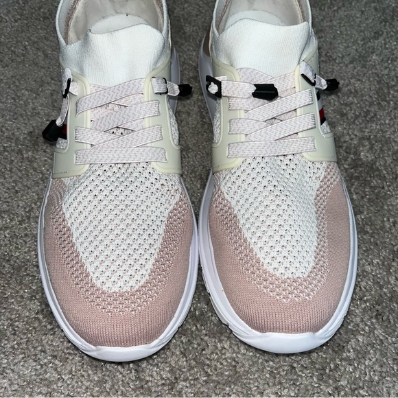 Tommy Hilfiger size 10 women’s Nessim Desert mauve sneakers - Picture 6 of 13